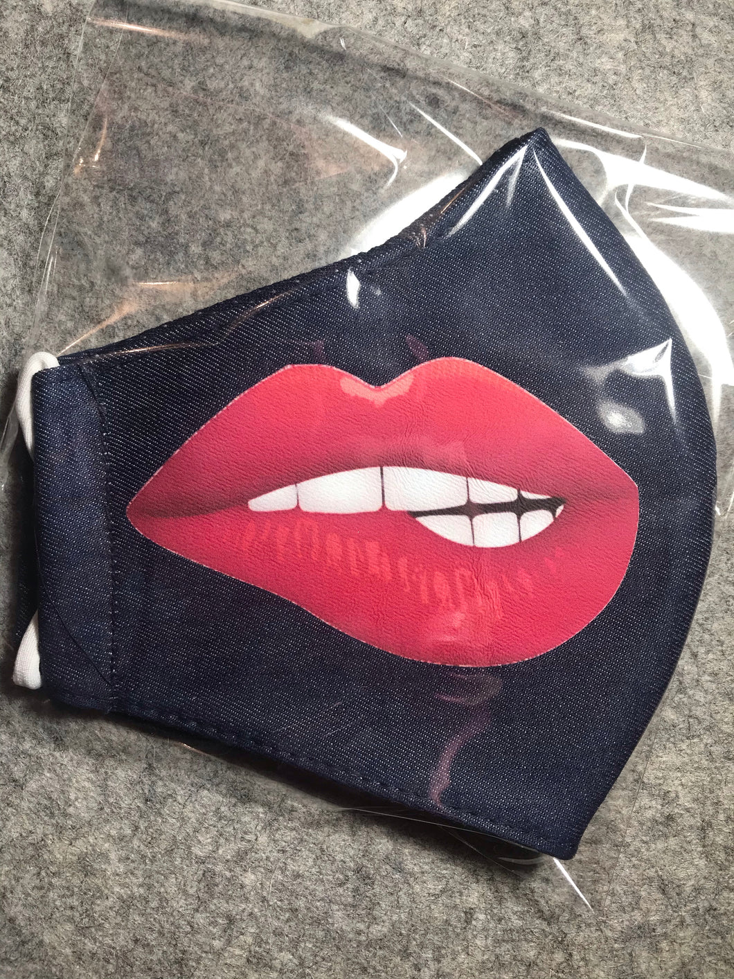 Lips Jeans Material
